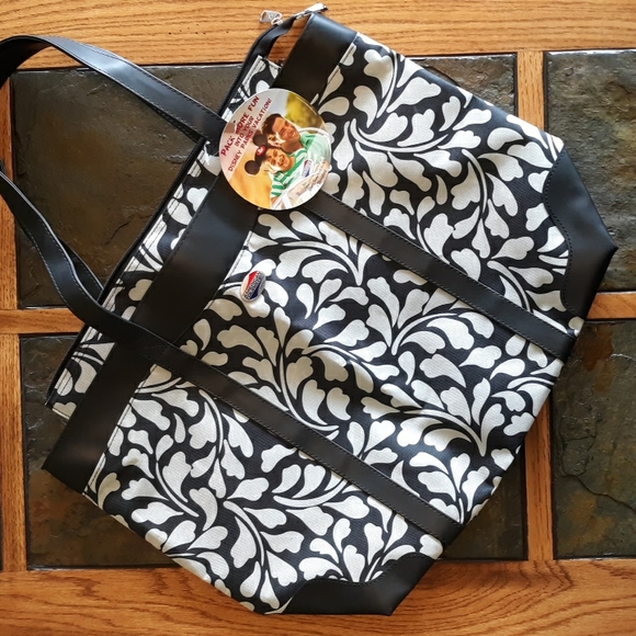 American Tourister Handbags - American Tourister Travel Bag